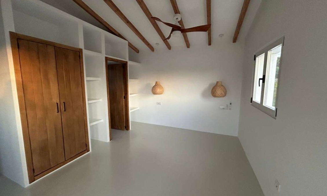 Használt Ingatlanok - Villa -
Jávea - Costa Blanca