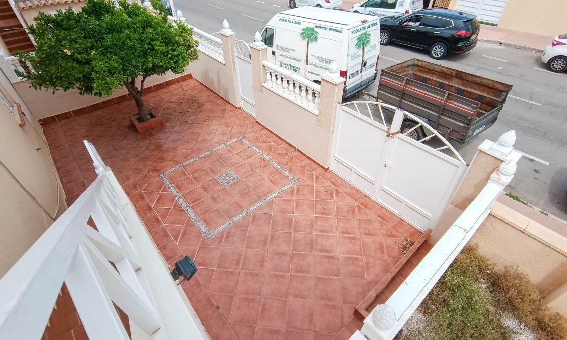 Resale - Bungalow -
Torrevieja - Parque Acuático - Sector 25