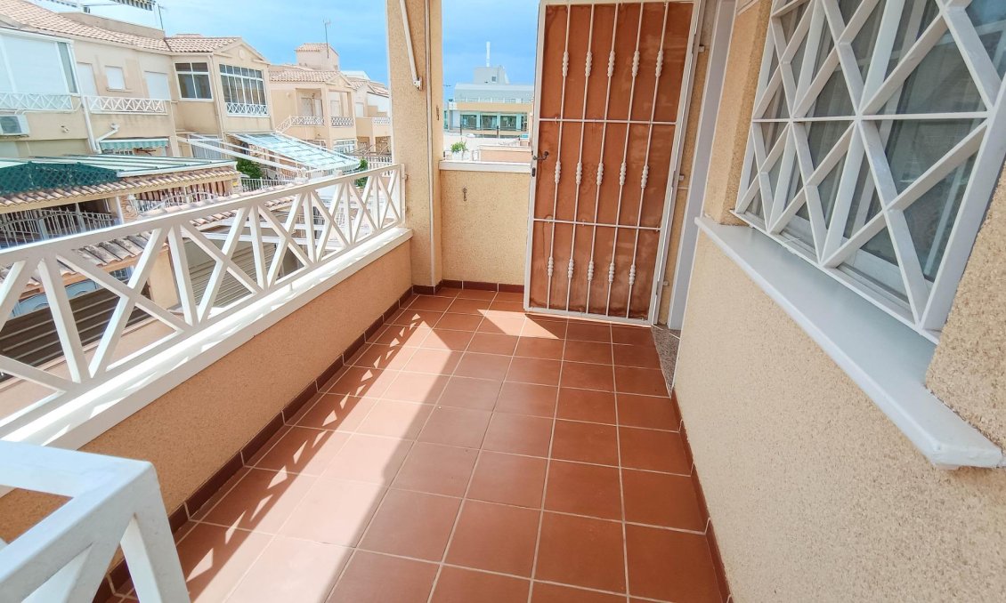 Resale - Bungalow -
Torrevieja - Parque Acuático - Sector 25