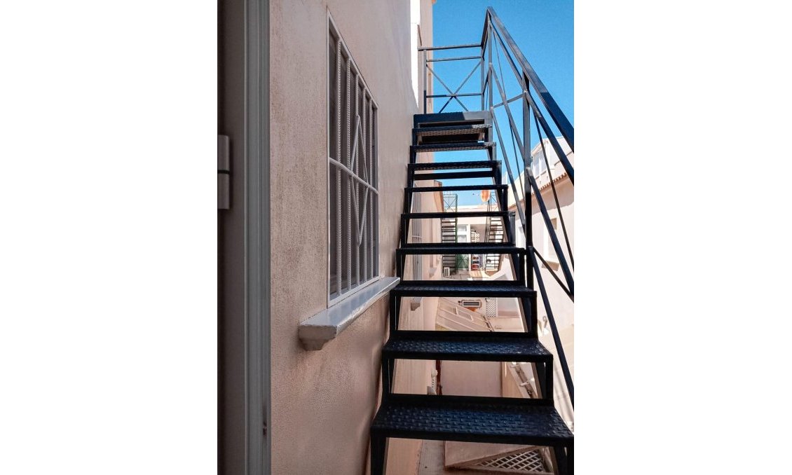 Segunda mano - Bungalow -
Torrevieja - Parque Acuático - Sector 25