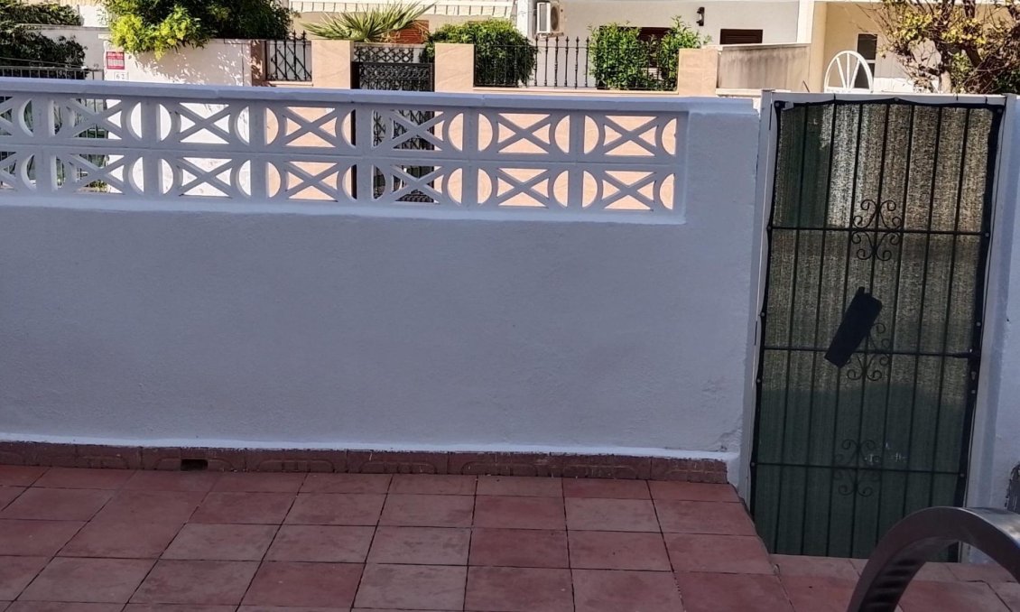 Segunda mano - Town House -
Torrevieja - Los Balcones