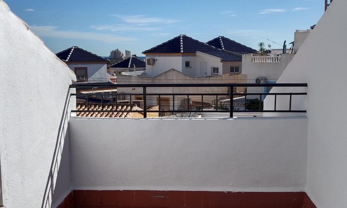Segunda mano - Town House -
Torrevieja - Los Balcones