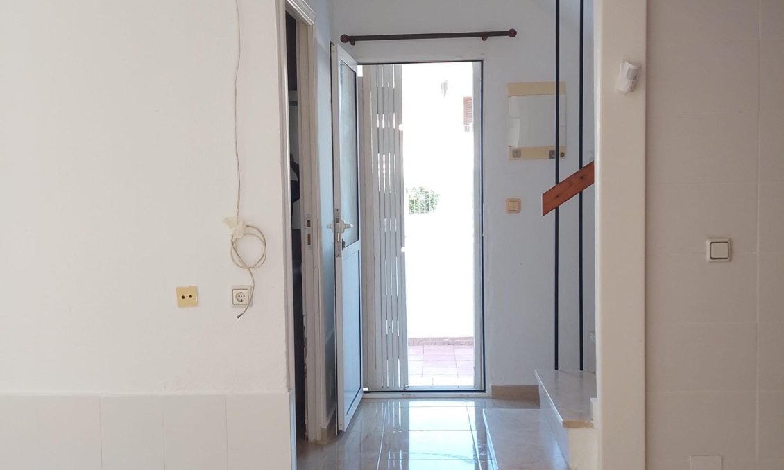 Segunda mano - Town House -
Torrevieja - Los Balcones