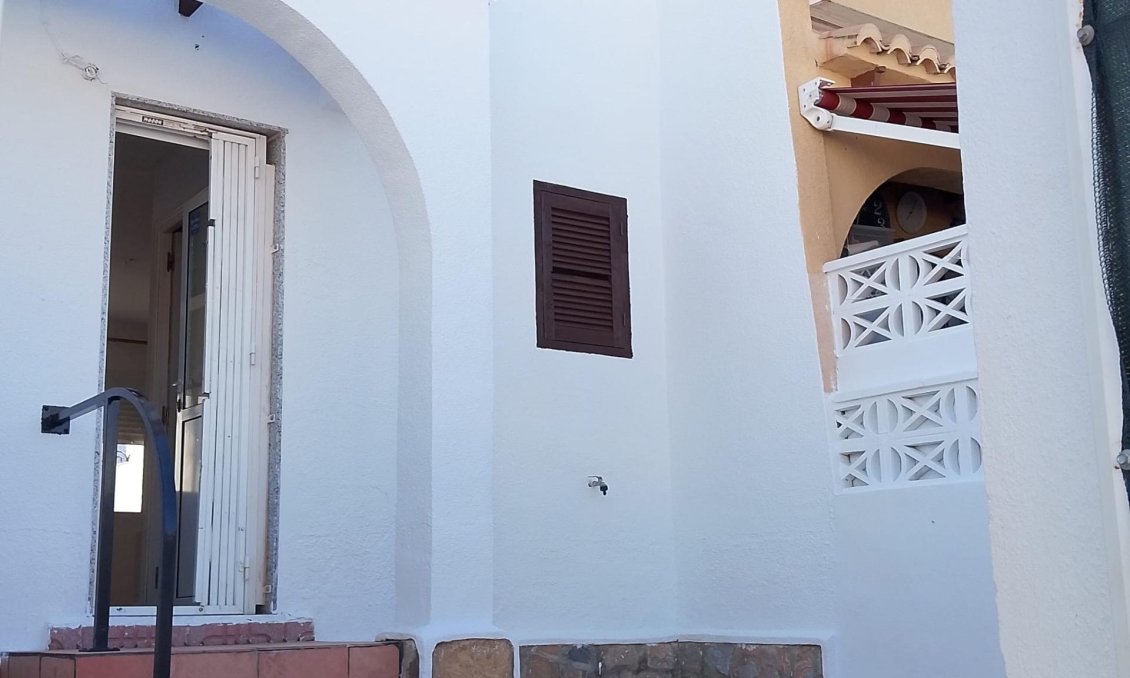 Segunda mano - Town House -
Torrevieja - Los Balcones