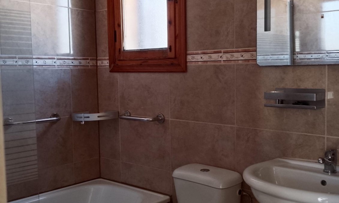 Segunda mano - Town House -
Torrevieja - Los Balcones