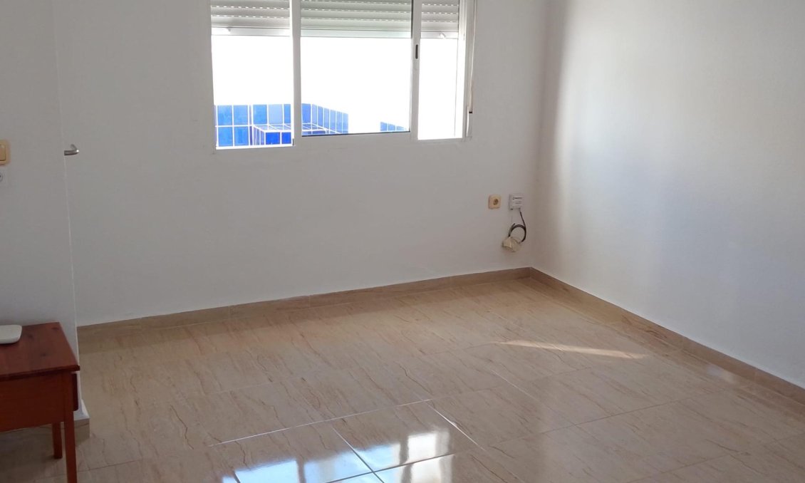 Segunda mano - Town House -
Torrevieja - Los Balcones