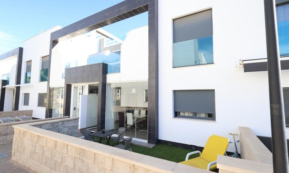 Segunda mano - Apartamento -
Orihuela Costa - Costa Blanca