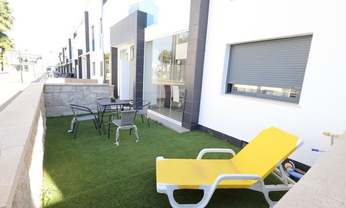 Segunda mano - Apartamento -
Orihuela Costa - Costa Blanca