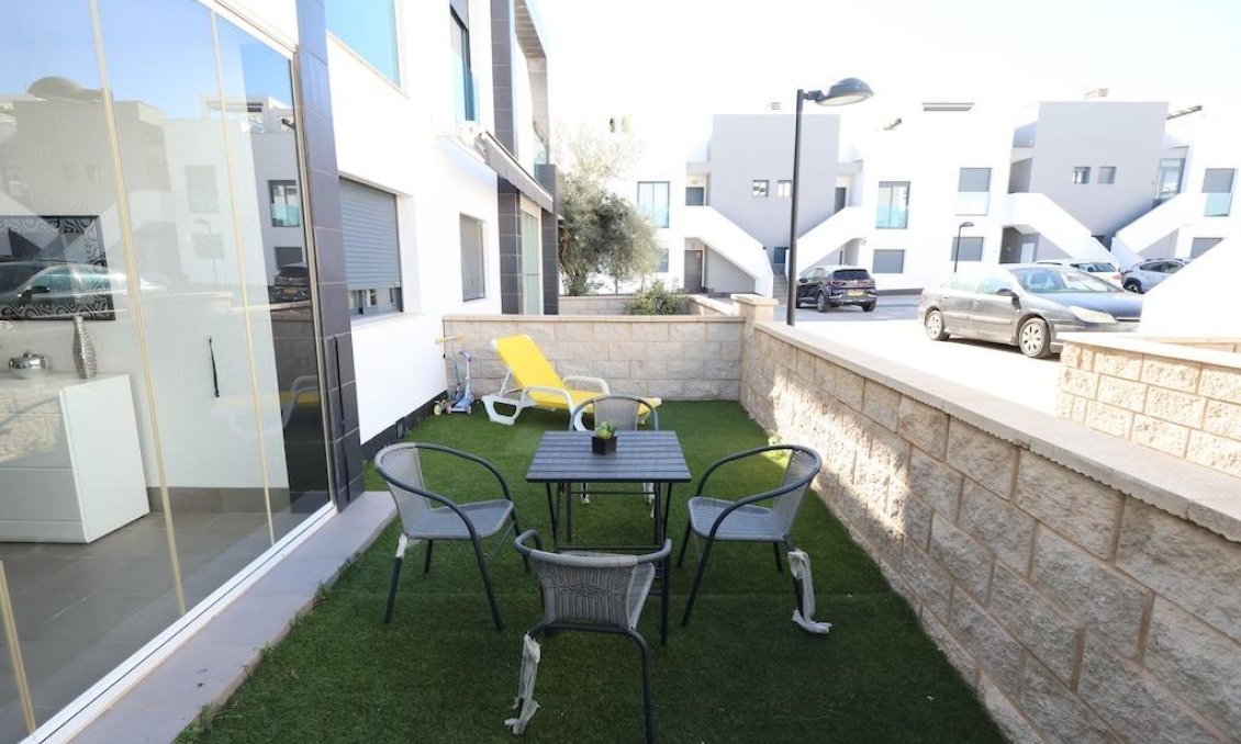 Segunda mano - Apartamento -
Orihuela Costa - Costa Blanca