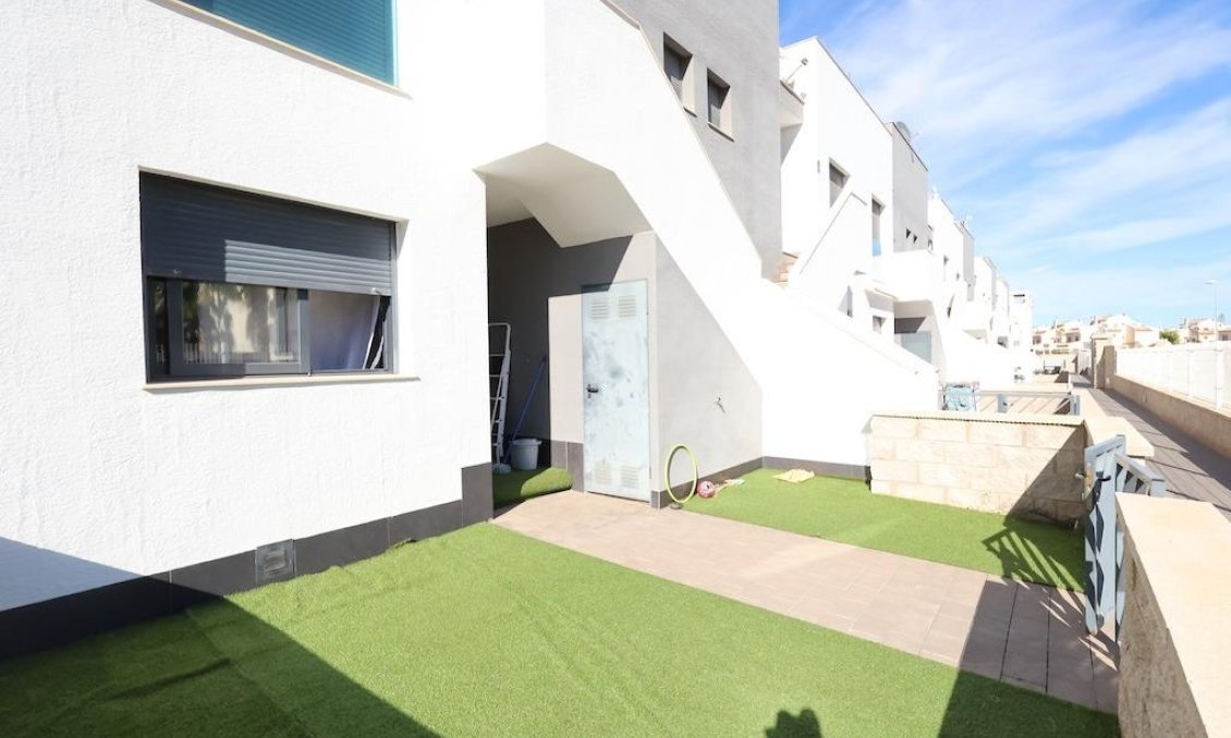 Segunda mano - Apartamento -
Orihuela Costa - Costa Blanca