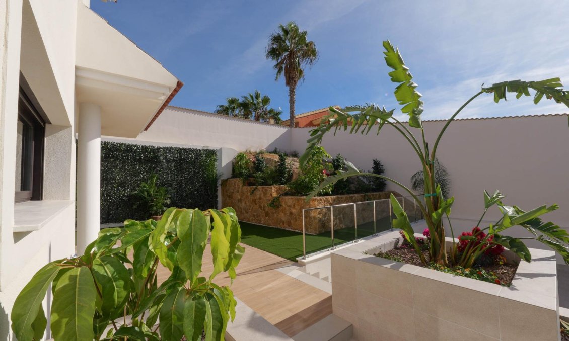 Obra nueva - Villa -
Rojales - Ciudad Quesada