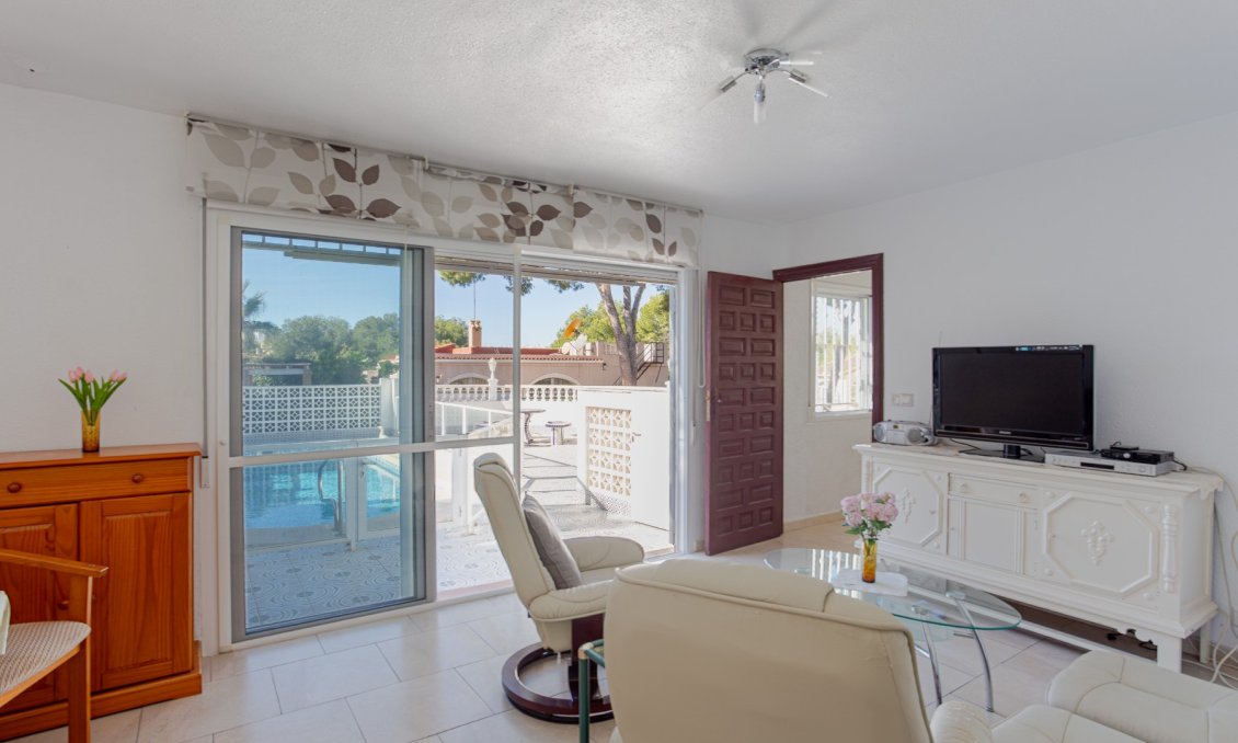 Segunda mano - Villa -
Torrevieja - Costa Blanca