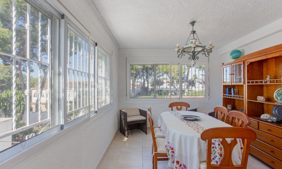 Segunda mano - Villa -
Torrevieja - Costa Blanca