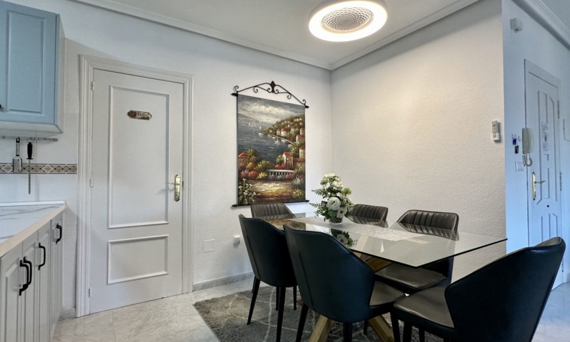 Segunda mano - Apartamento -
Orihuela Costa - Costa Blanca