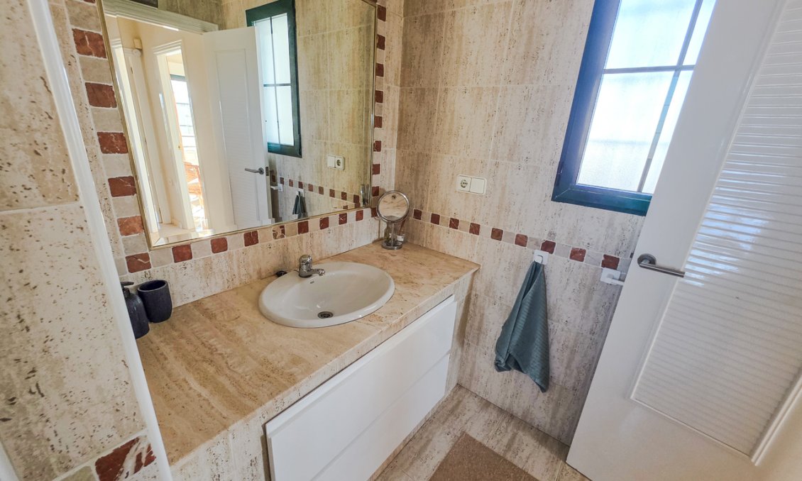 Segunda mano - Villa -
Los Dolses - Inland