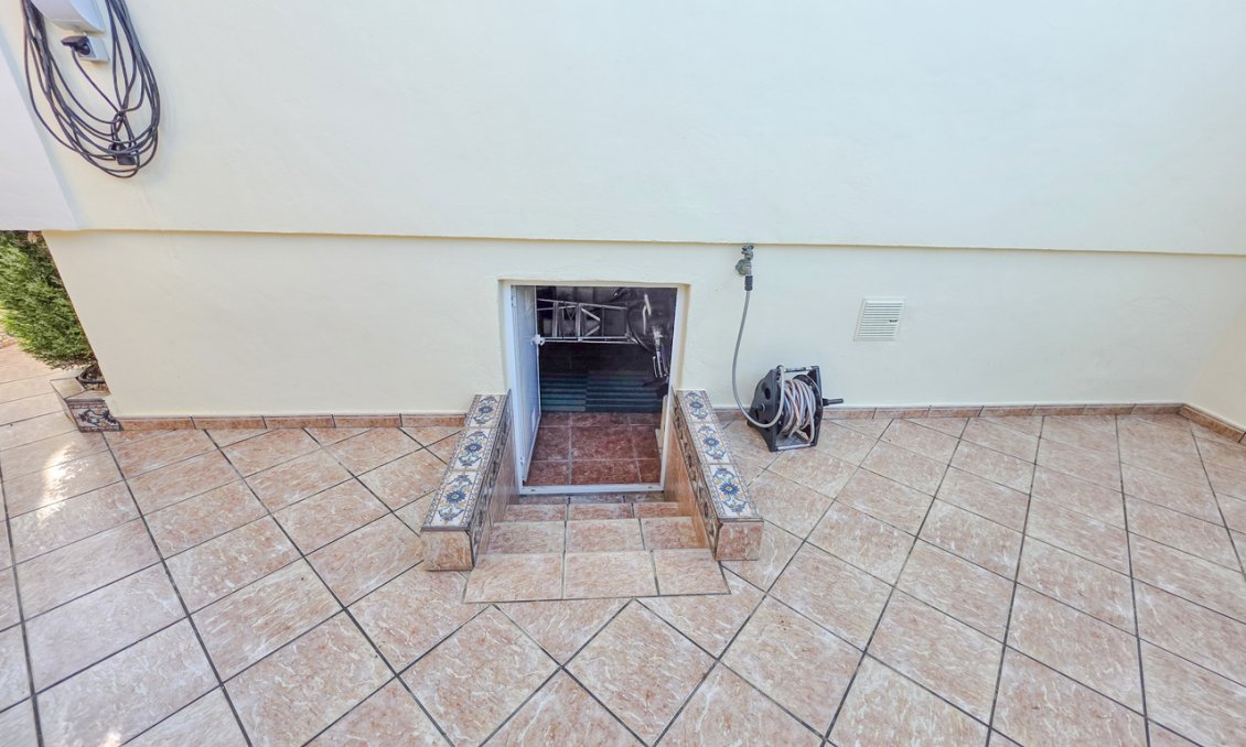 Segunda mano - Villa -
Los Dolses - Inland