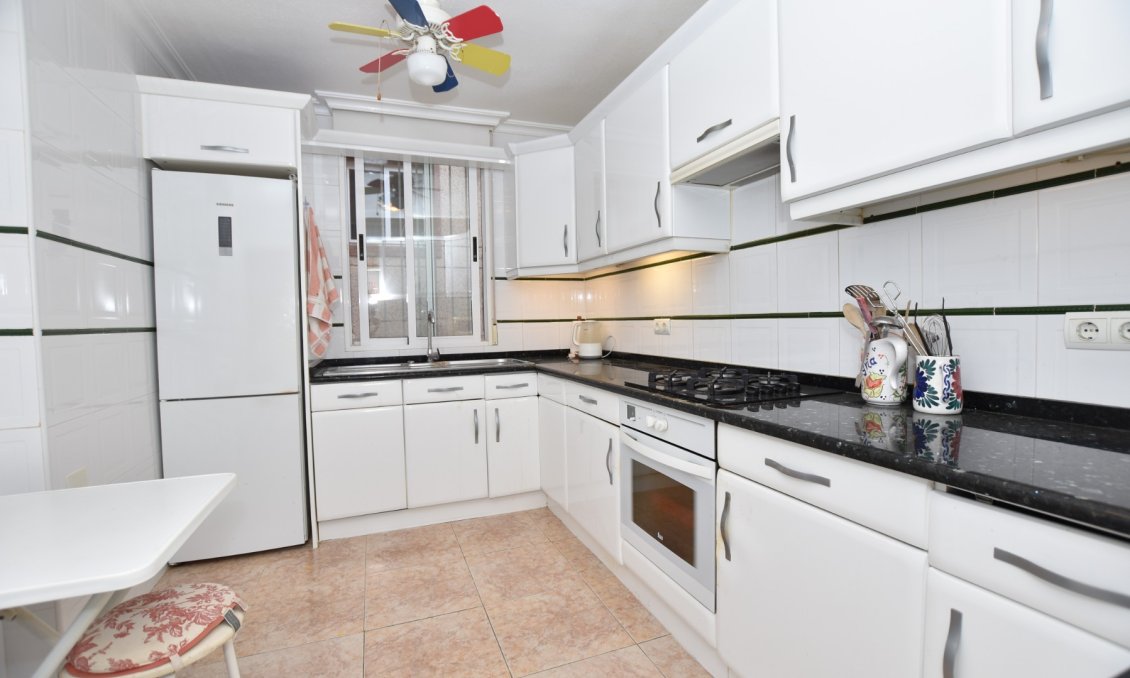 Használt Ingatlanok - Villa -
Algorfa - Inland