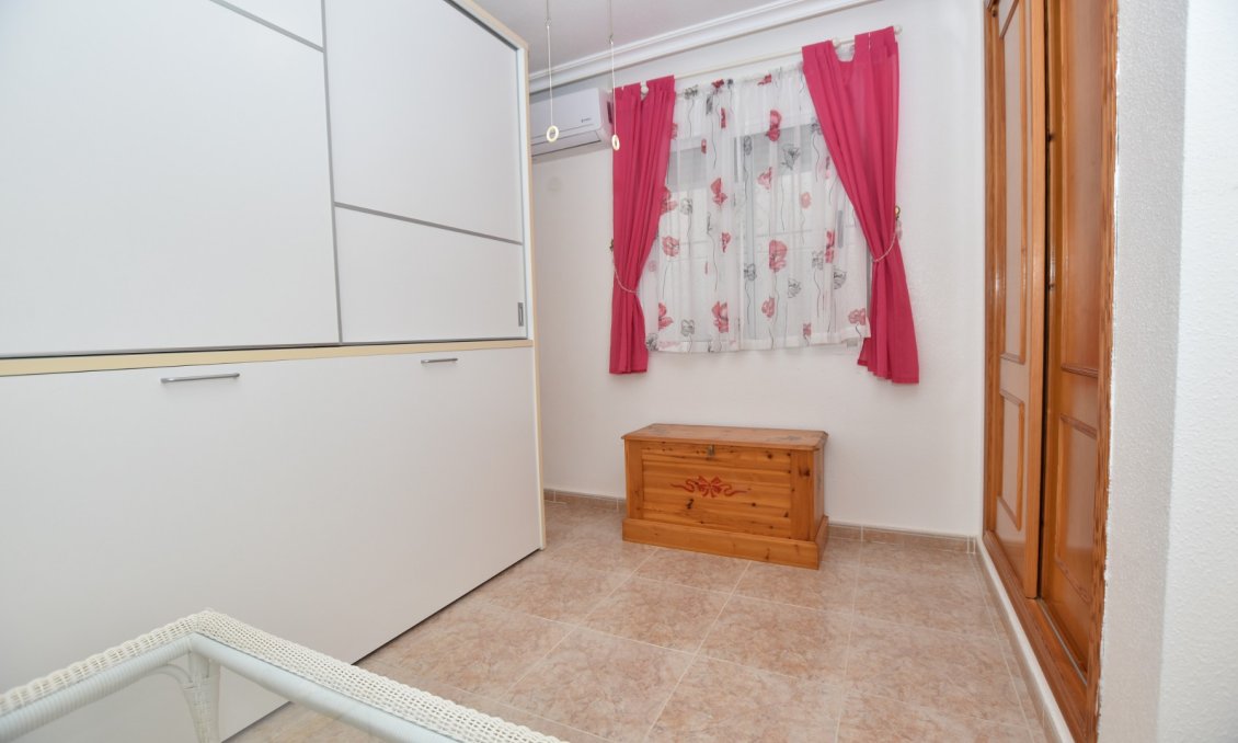 Használt Ingatlanok - Villa -
Algorfa - Inland