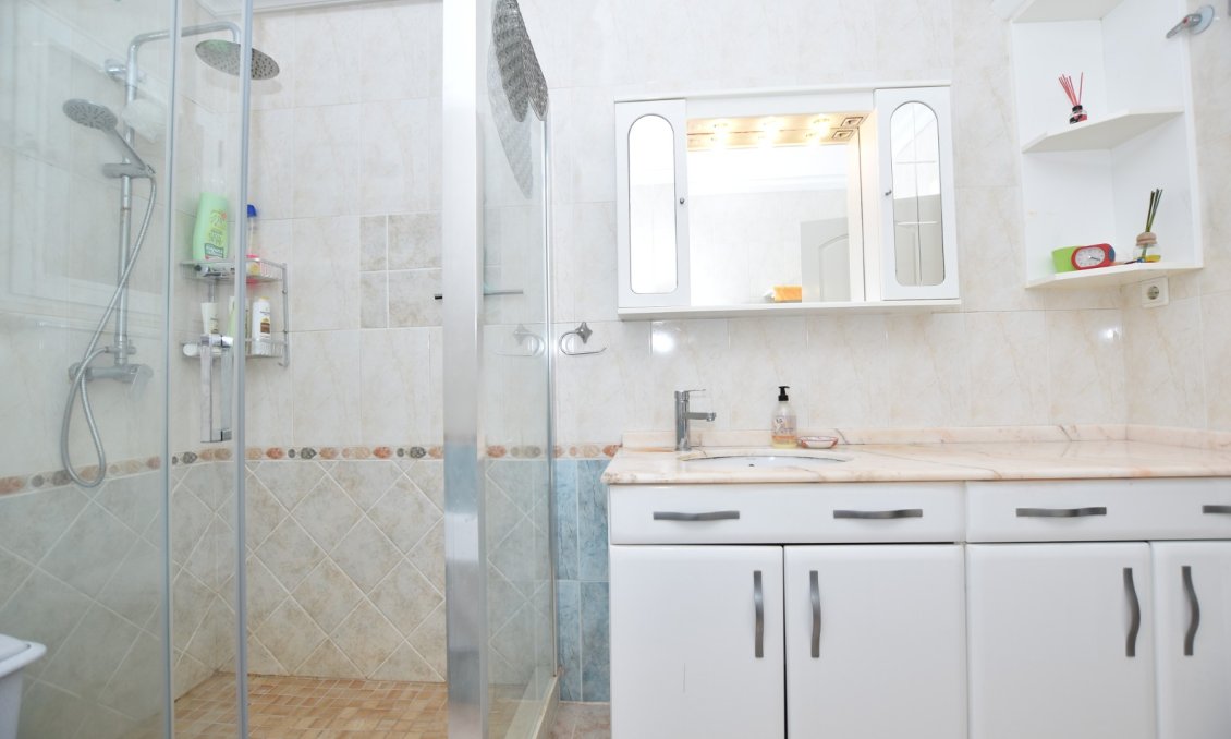 Használt Ingatlanok - Villa -
Algorfa - Inland