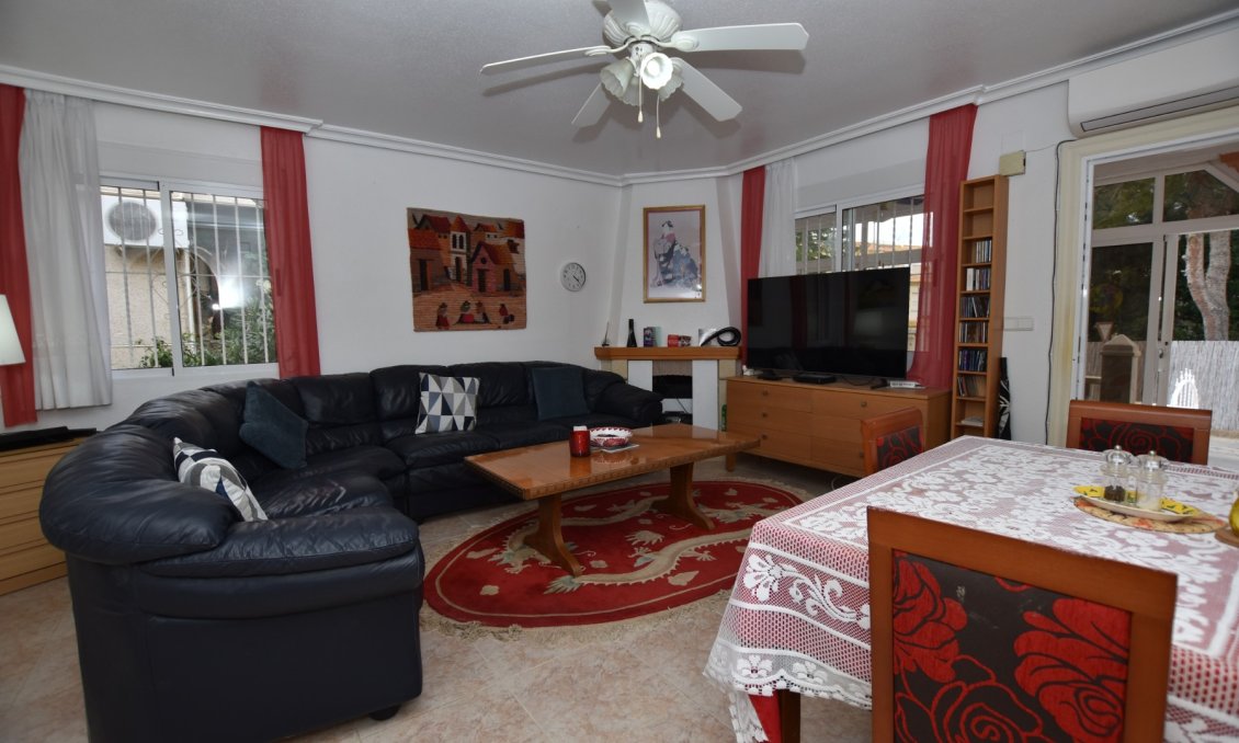 Használt Ingatlanok - Villa -
Algorfa - Inland