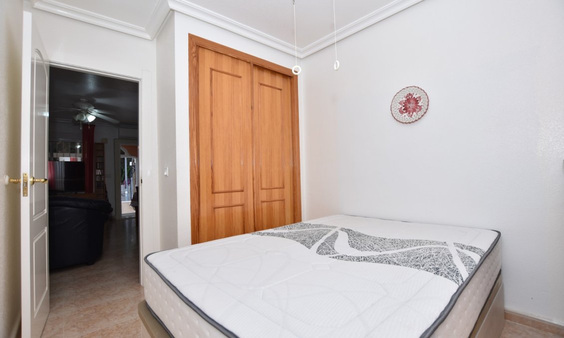 Használt Ingatlanok - Villa -
Algorfa - Inland