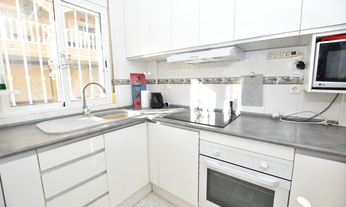 Használt Ingatlanok - Sorház -
Algorfa - Inland