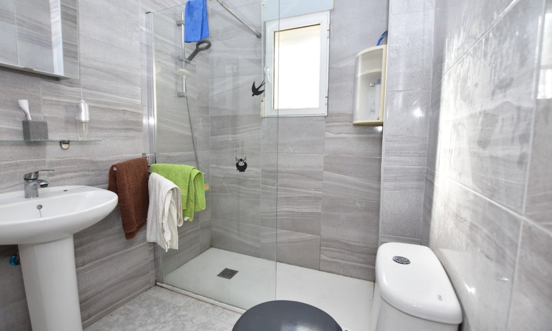 Használt Ingatlanok - Sorház -
Algorfa - Inland