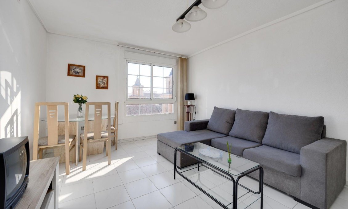 Használt Ingatlanok - Apartman -
Torrevieja - Centrum