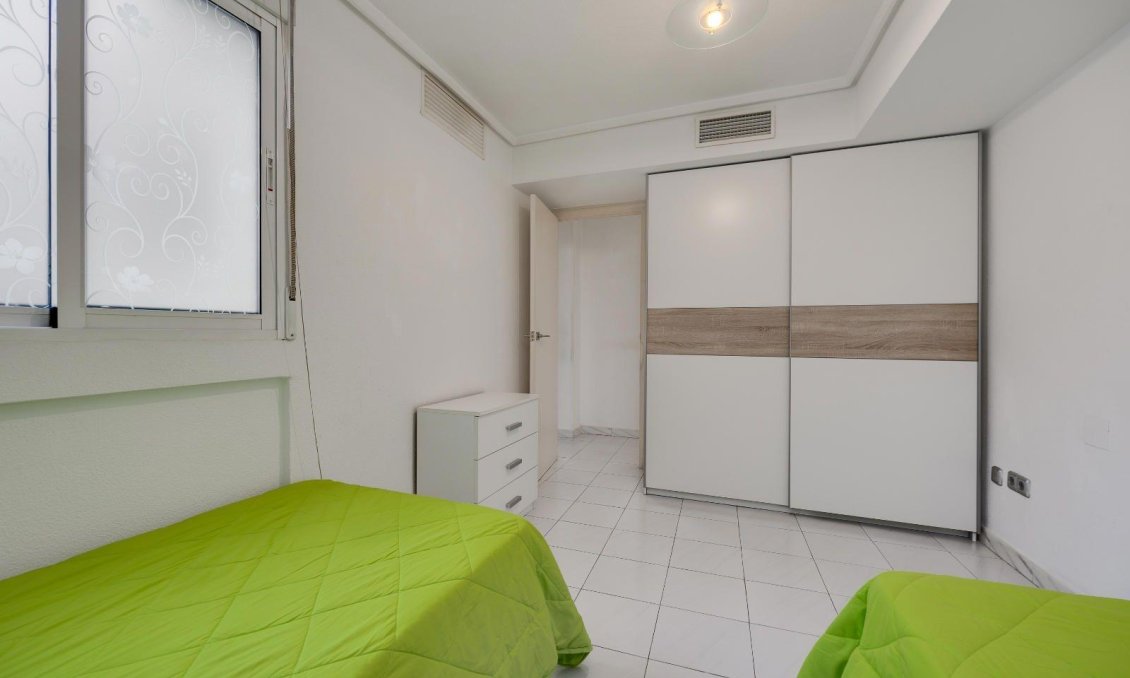 Használt Ingatlanok - Apartman -
Torrevieja - Centrum