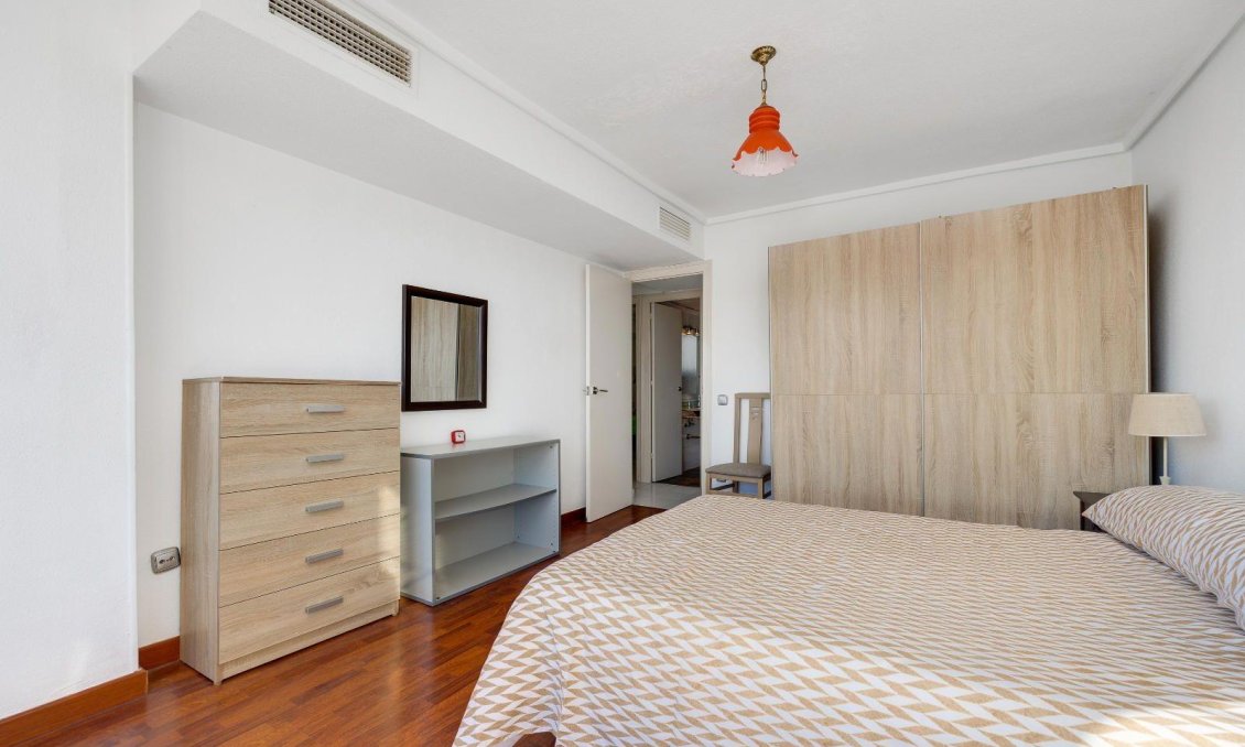 Használt Ingatlanok - Apartman -
Torrevieja - Centrum