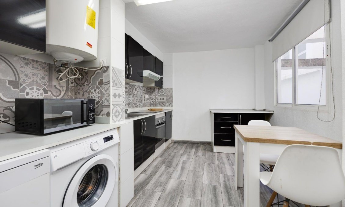 Használt Ingatlanok - Apartman -
Torrevieja - Centrum