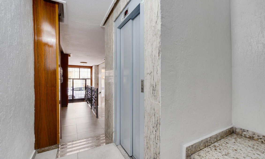 Használt Ingatlanok - Apartman -
Torrevieja - Centrum