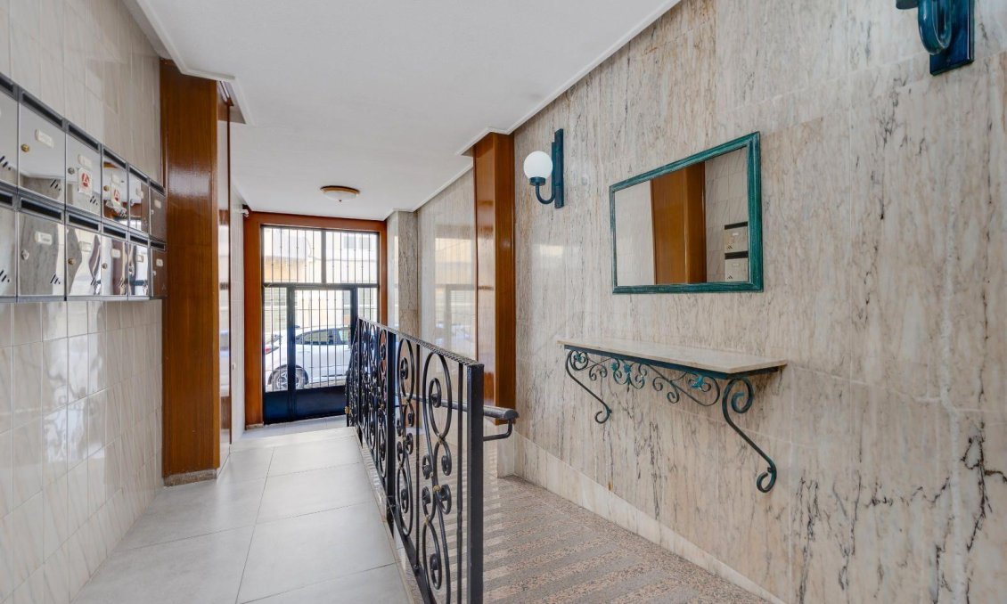 Használt Ingatlanok - Apartman -
Torrevieja - Centrum