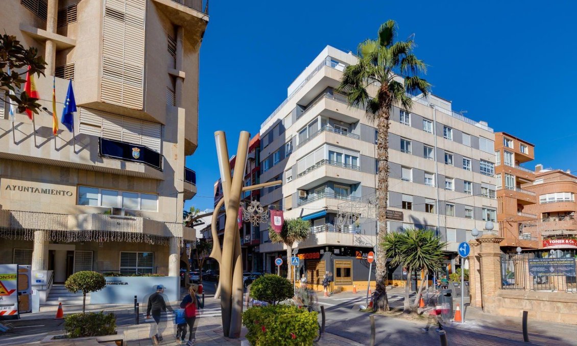 Használt Ingatlanok - Apartman -
Torrevieja - Centrum