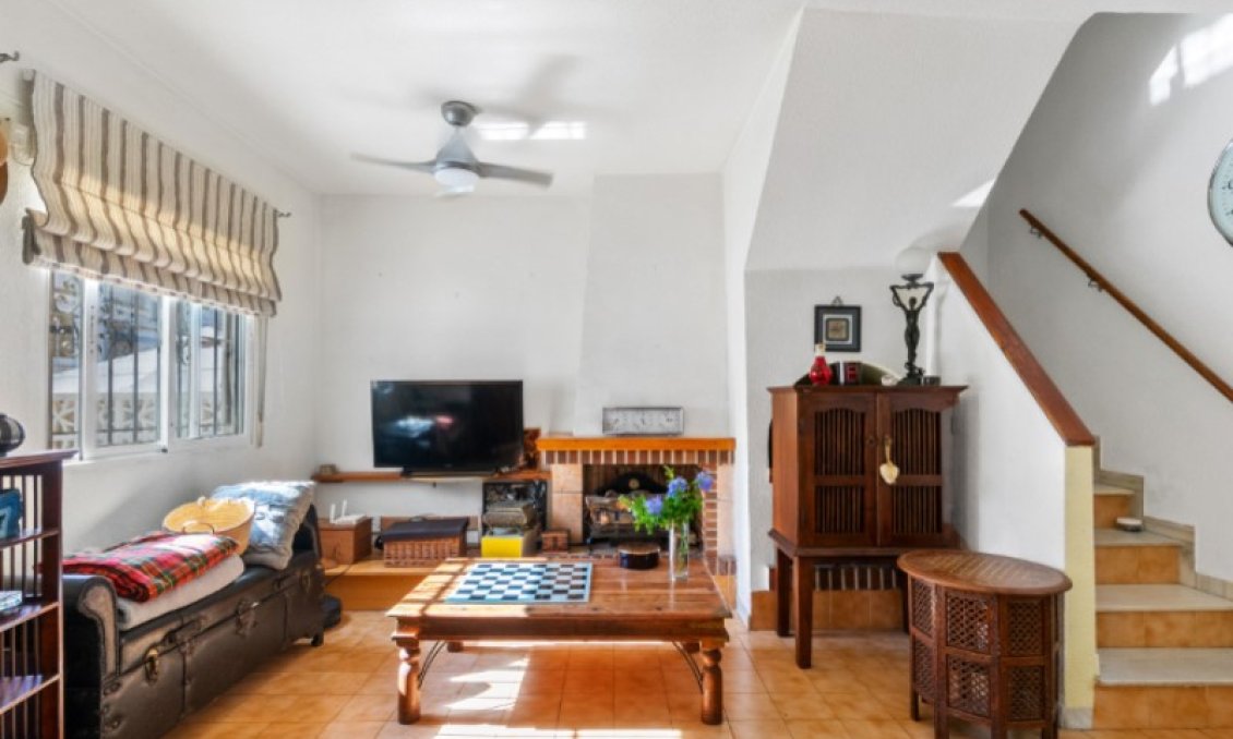 Használt Ingatlanok - Sorház -
Torrevieja - Costa Blanca