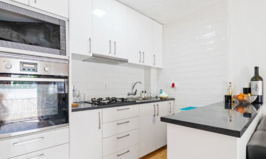 Használt Ingatlanok - Sorház -
Torrevieja - Costa Blanca