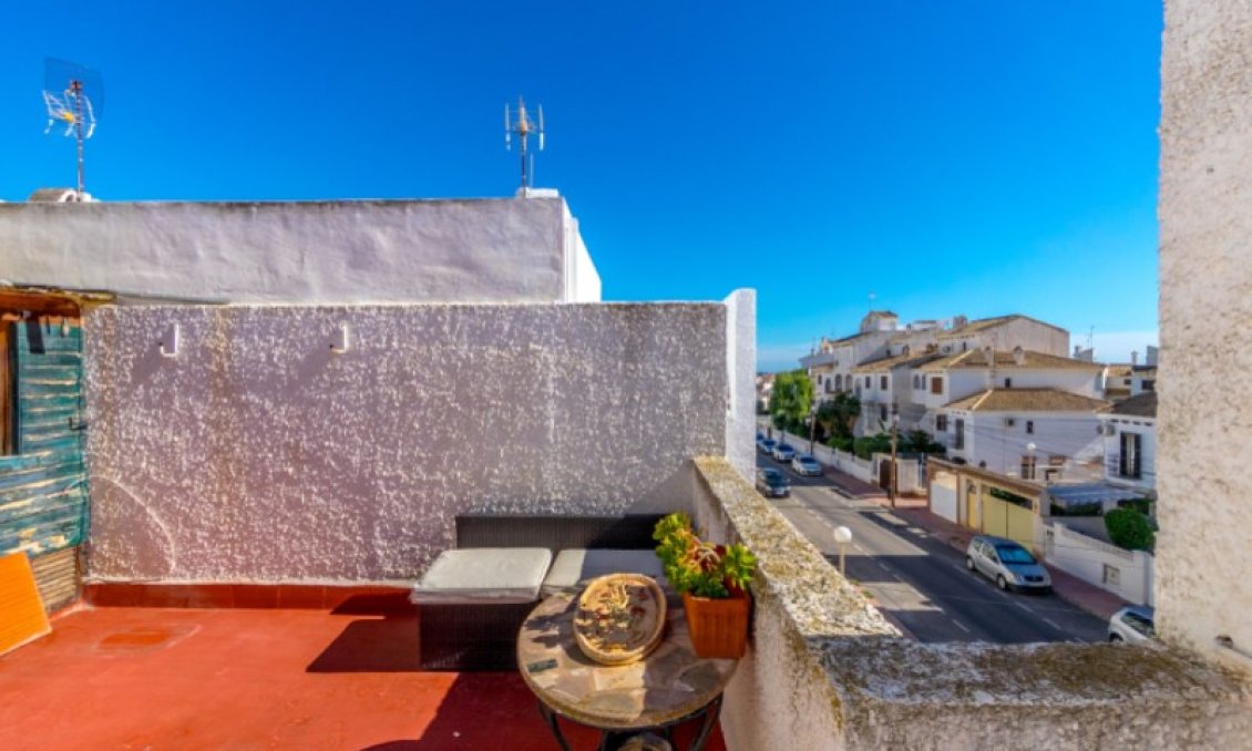 Használt Ingatlanok - Sorház -
Torrevieja - Costa Blanca