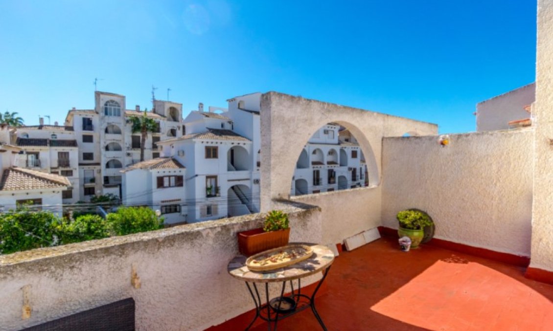 Használt Ingatlanok - Sorház -
Torrevieja - Costa Blanca