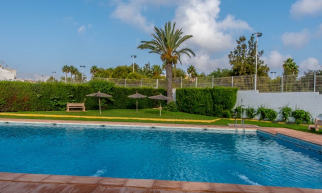 Használt Ingatlanok - Sorház -
Torrevieja - Costa Blanca