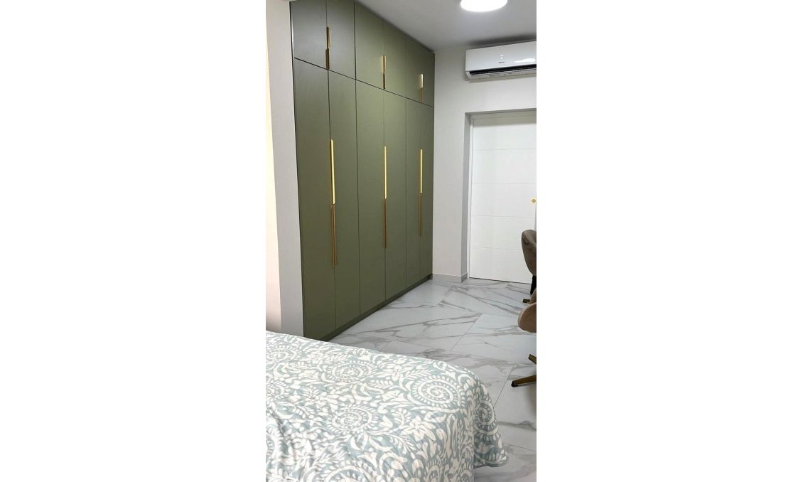 Használt Ingatlanok - Ikerház -
Orihuela Costa - Playa Flamenca