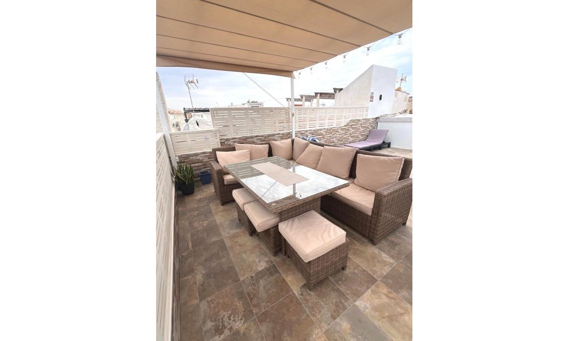 Használt Ingatlanok - Ikerház -
Orihuela Costa - Playa Flamenca