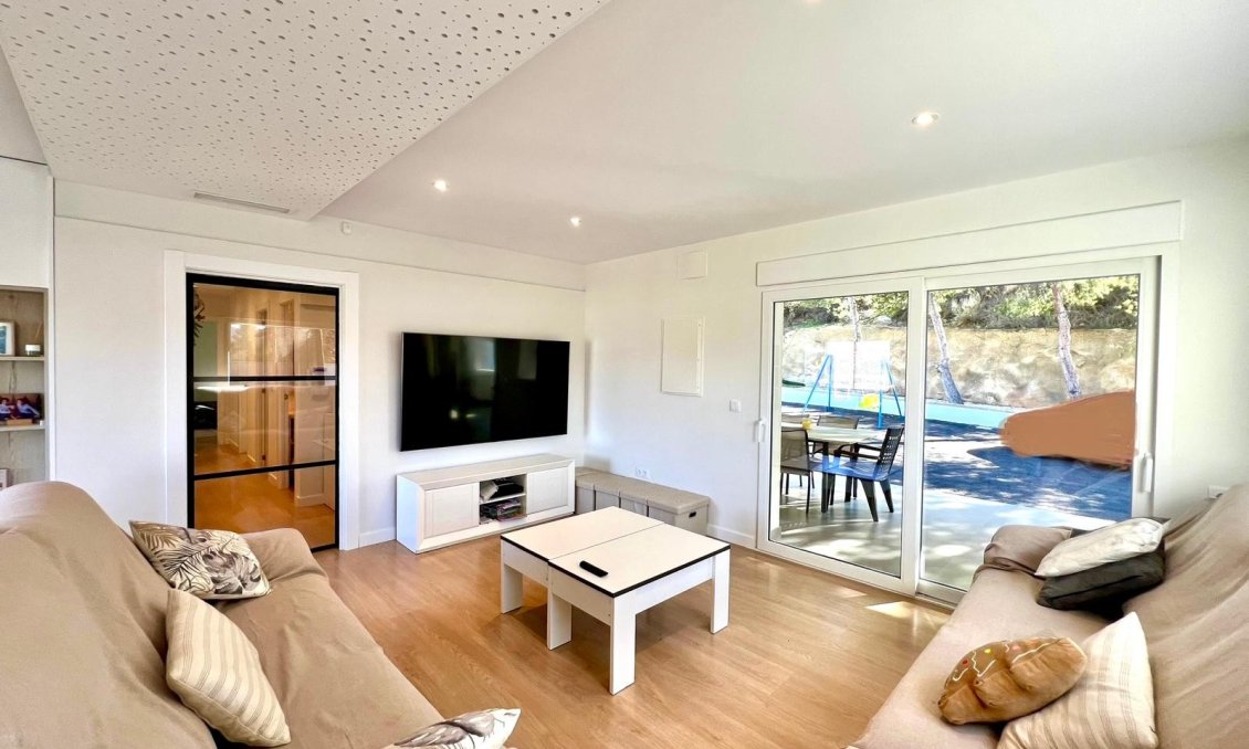 Használt Ingatlanok - Villa -
Elda - Inland