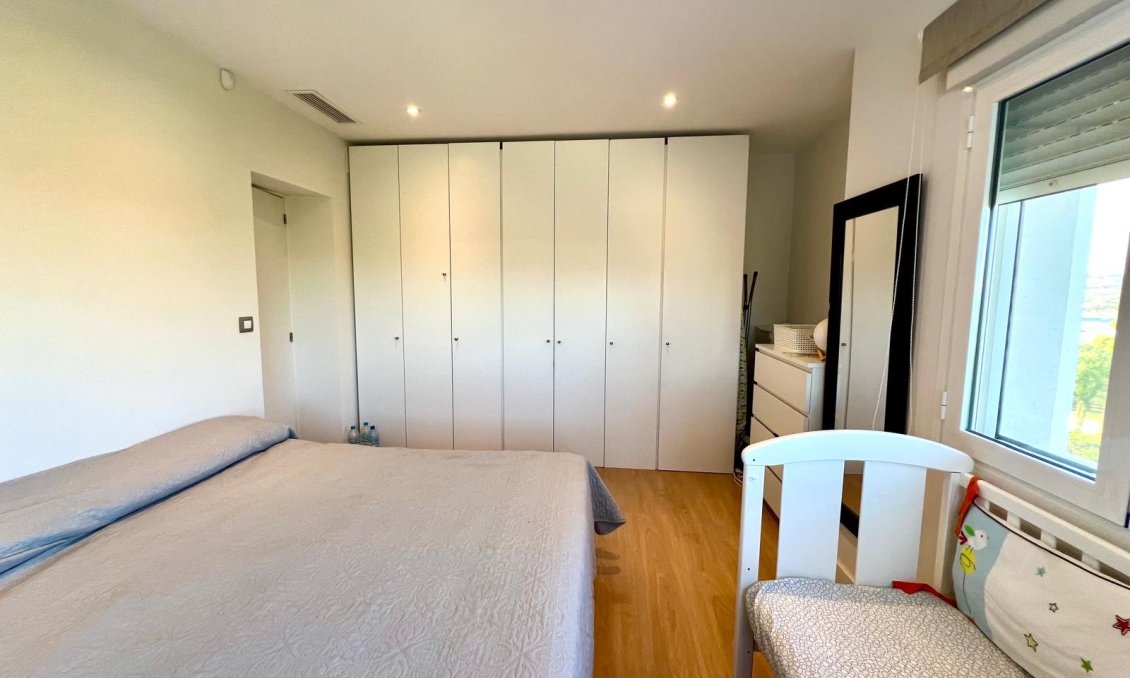 Használt Ingatlanok - Villa -
Elda - Inland