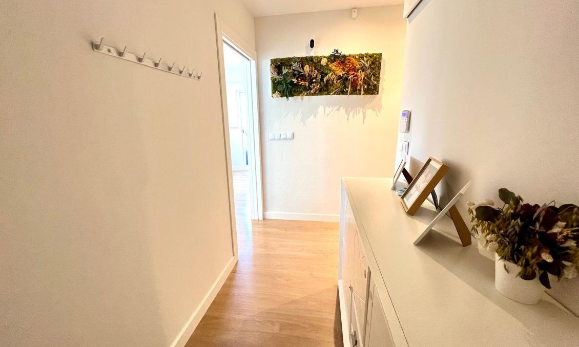 Használt Ingatlanok - Villa -
Elda - Inland