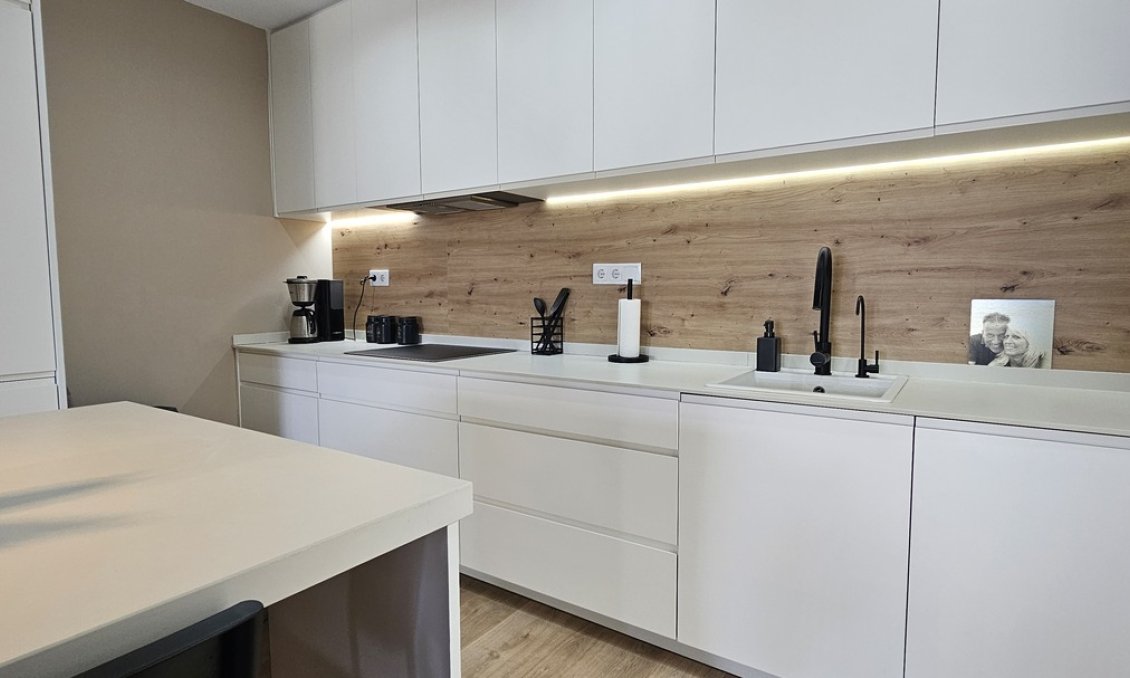 Segunda mano - Villa -
Dolores - Sector 4