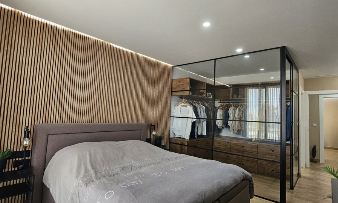 Segunda mano - Villa -
Dolores - Sector 4