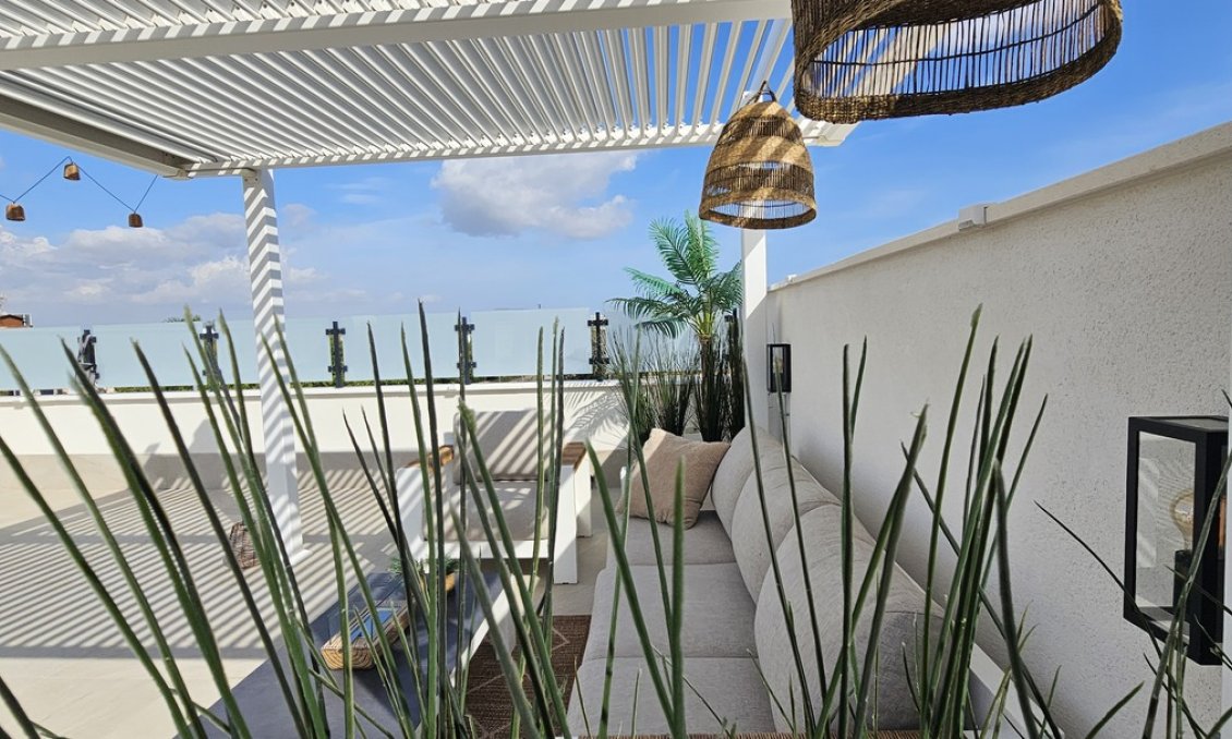 Segunda mano - Villa -
Dolores - Sector 4