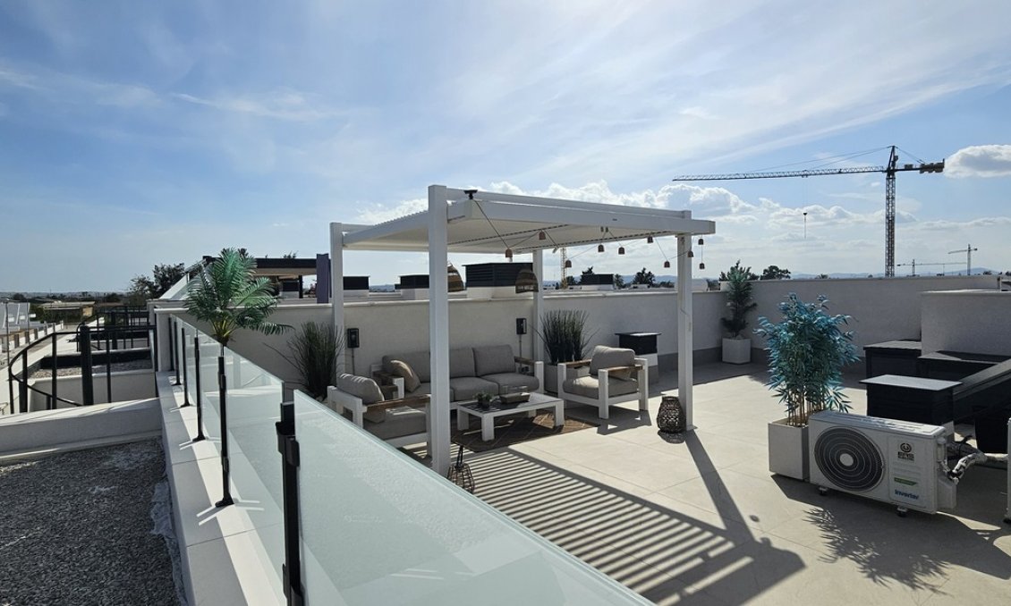 Segunda mano - Villa -
Dolores - Sector 4