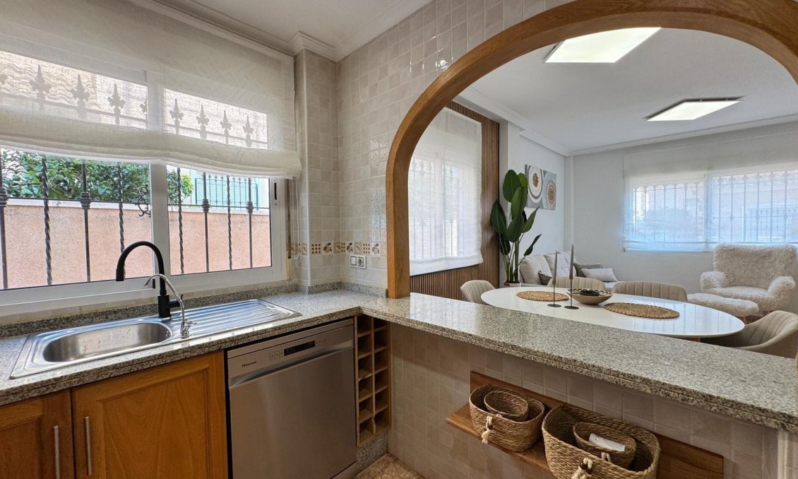 Segunda mano - Town House -
Orihuela Costa - Los Dolses