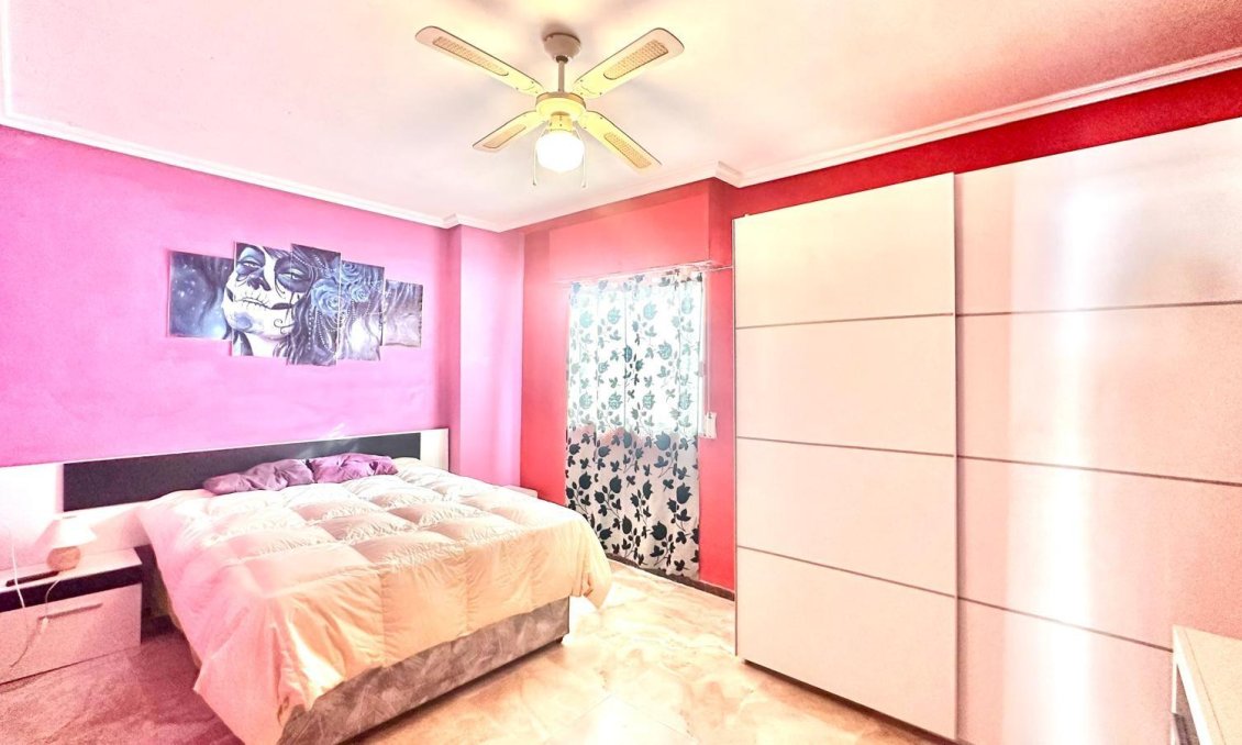 Segunda mano - Apartamento -
Torrevieja - Acequion